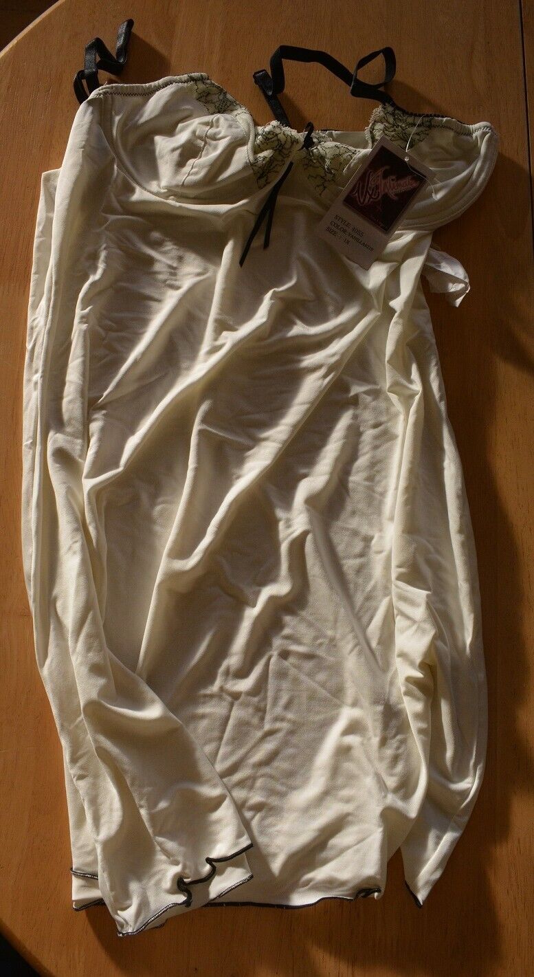 Brand New VX Intimate Vanilla Chemise Size 1XL. Sexy Wired Bra (4055) Clothes, Shoes & Accessories:Women:Women's Clothing:Lingerie & Nightwear:Nightwear CasaFenix