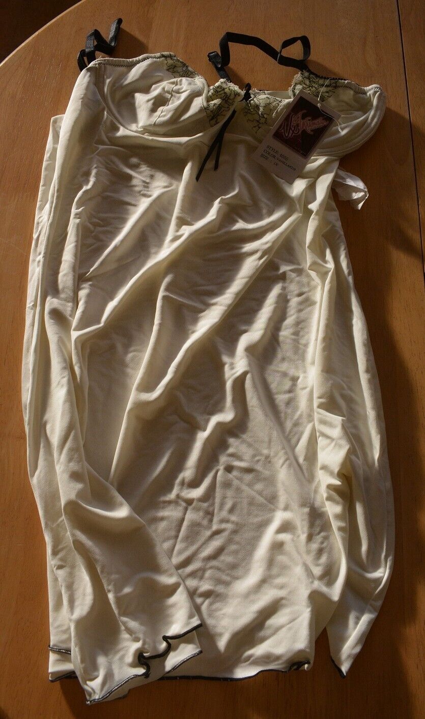 Brand New VX Intimate Vanilla Chemise Size 1XL. Sexy Wired Bra (4055) Clothes, Shoes & Accessories:Women:Women's Clothing:Lingerie & Nightwear:Nightwear CasaFenix