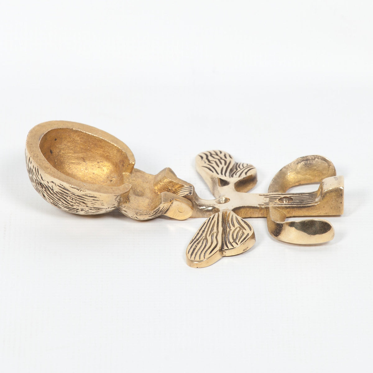 Brass Bee Door Knocker Door knocker CasaFenix