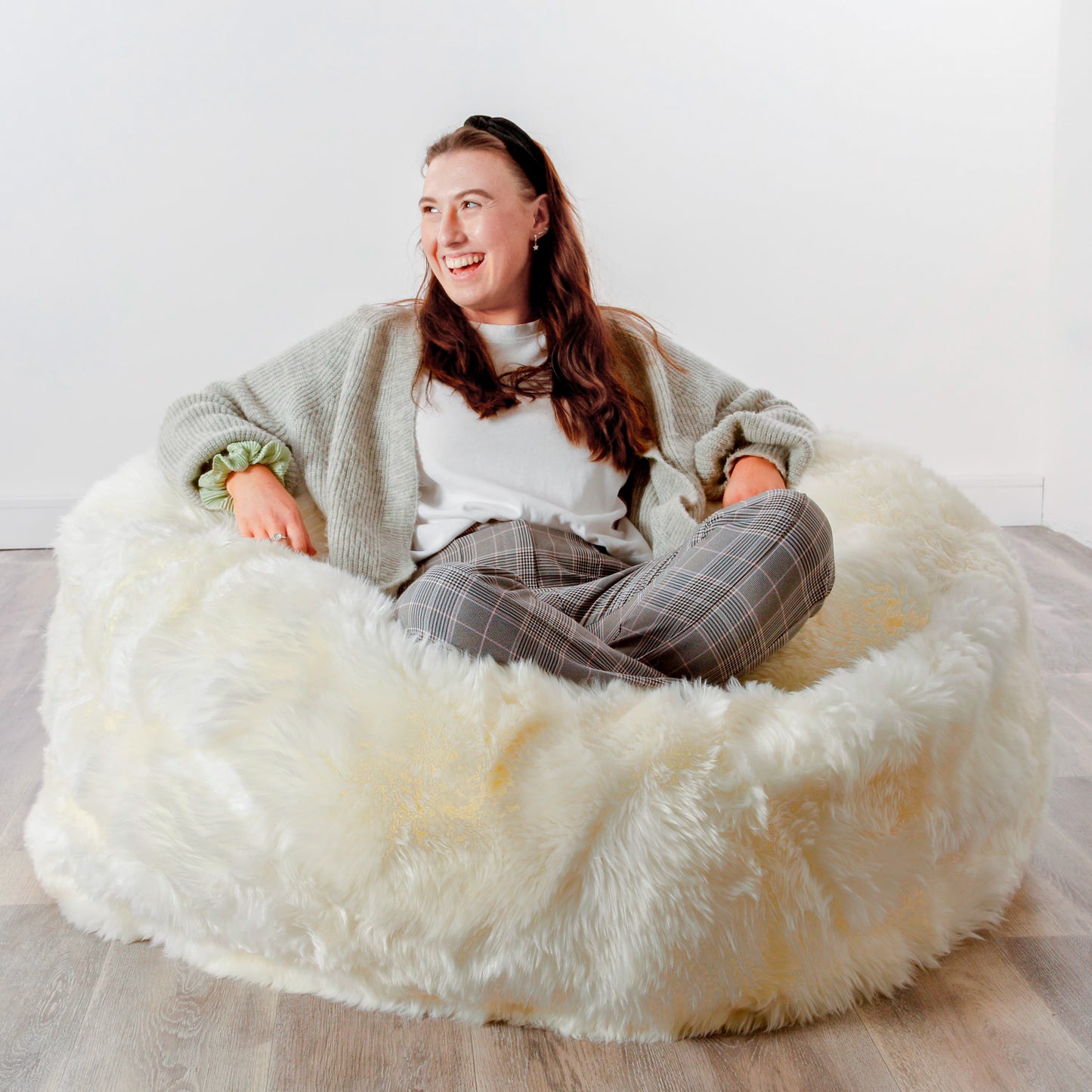 XXL Luxurious Natural White Genuine Sheepskin Beanbag - CasaFenix