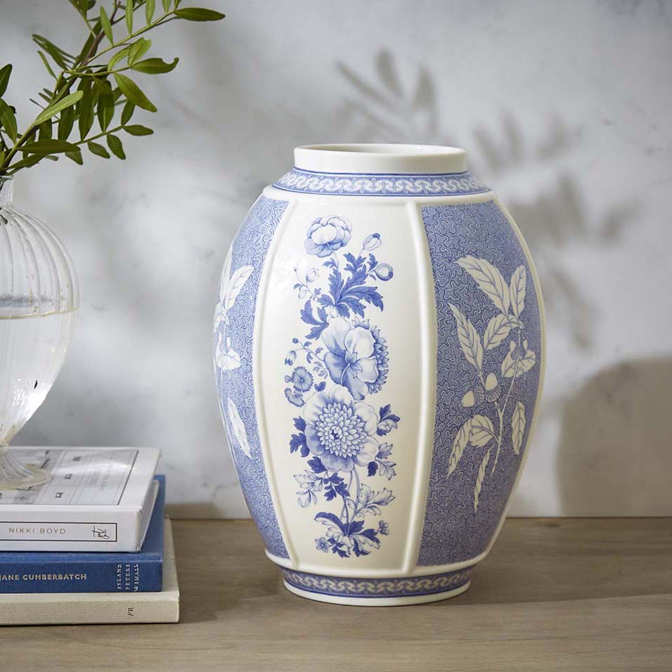 Blue Italian British Flowers Vase – Porcelain Heritage Floral Design dinnerware CasaFenix