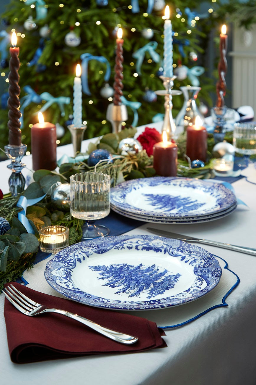 Blue Italian Christmas Set of 4 x 27cm Dinner Plates – Festive Blue Italian dinnerware CasaFenix
