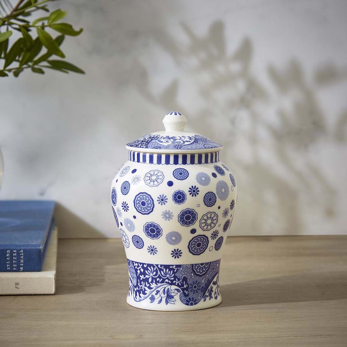 Brocato Mini Vase – Blue Italian Porcelain Ginger Jar Style dinnerware CasaFenix