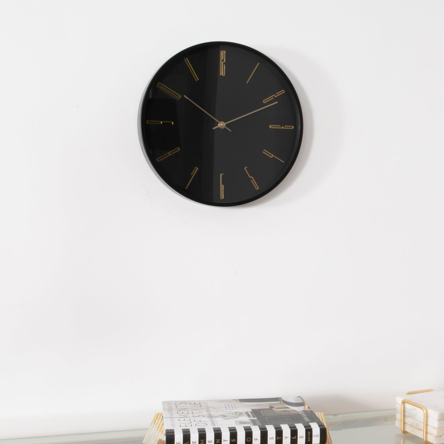 Black 12" Modern Analogue Clock Diameter 30 cm Black and Gold CasaFenix