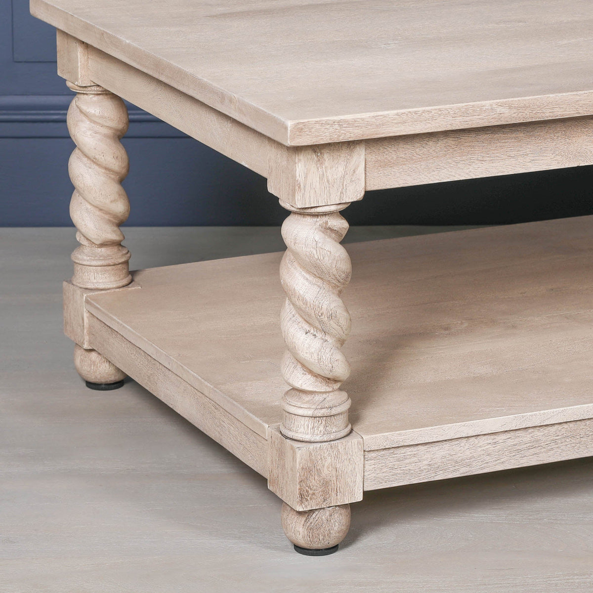 Handcrafted Acacia Wood Coffee Table with Twist-Carved Column Legs Coffee table CasaFenix