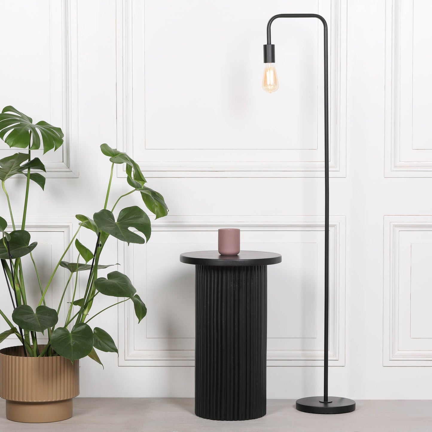 Ribbed Black Round Side Occasional Table CasaFenix