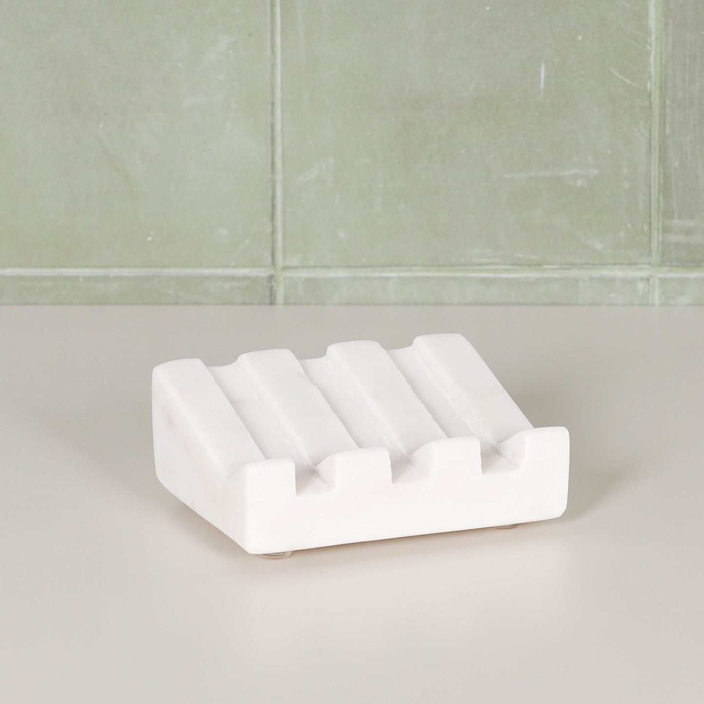 White Marble Grooved Soap Holder CasaFenix