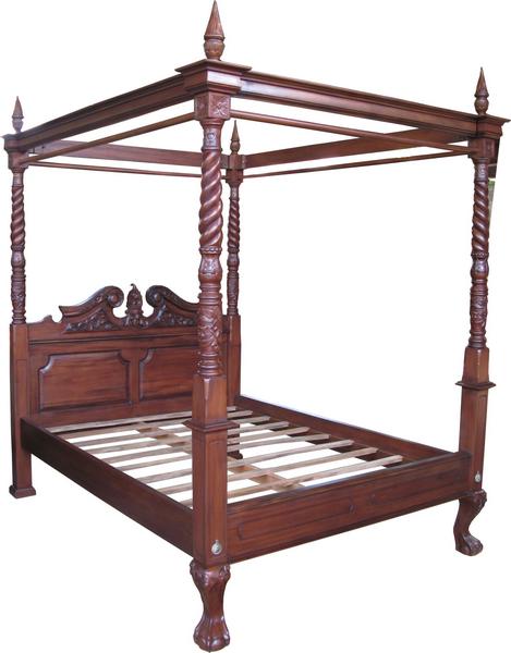 Queen Anne style Four Poster Bed - CasaFenix