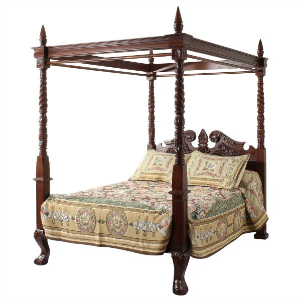 Queen Anne style Four Poster Bed - CasaFenix