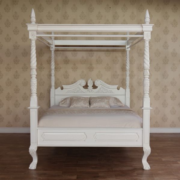 Queen Anne style Four Poster Bed - CasaFenix