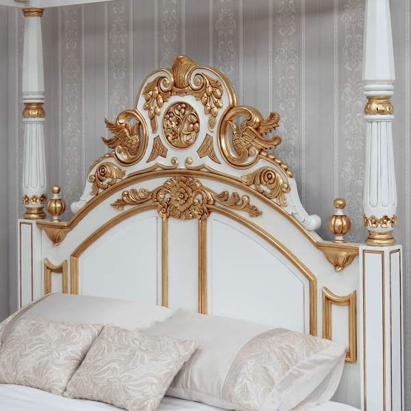 Half Tester Victorian Style Solid Mahogany Bed - CasaFenix