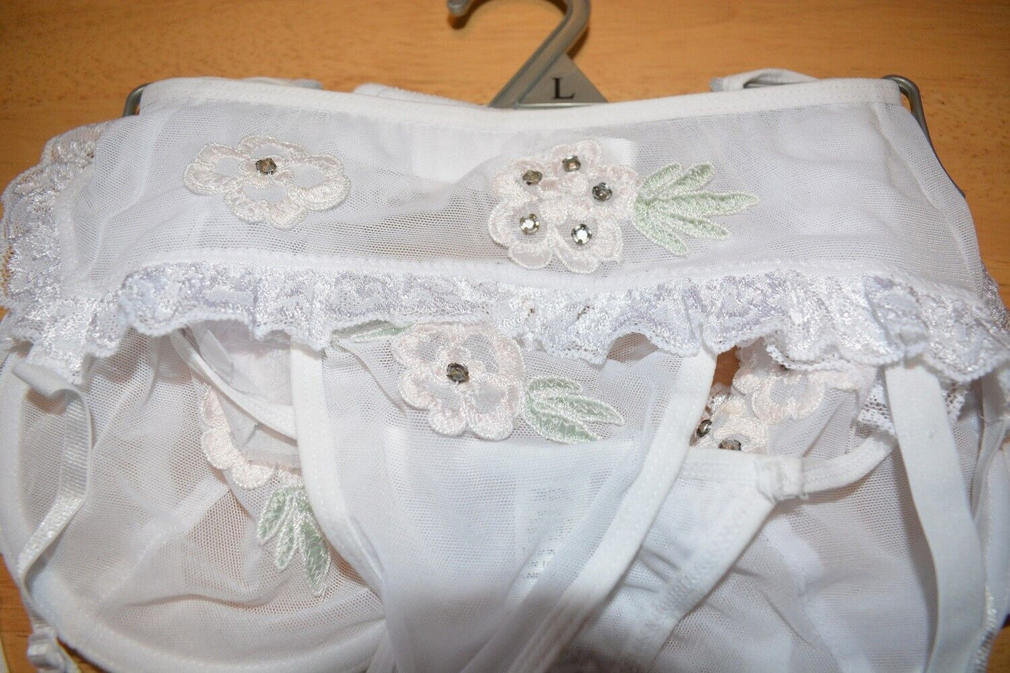 Bnwt Vertigineux White Sexy Three Piece Suspender Belt Bra Set Size Large (1010) Clothes, Shoes & Accessories:Specialty:Erotic Clothing:Women's Underwear:Bras & Bra Sets CasaFenix