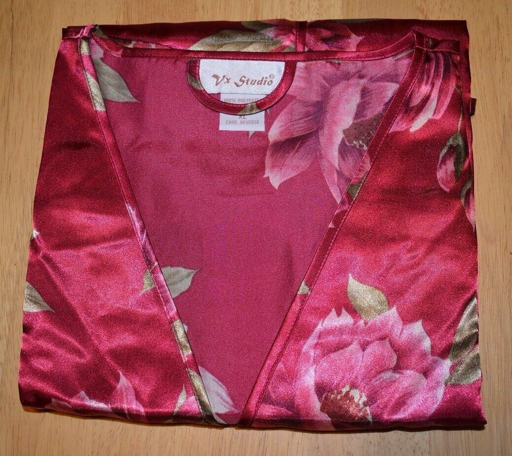 New Lingerie VX Intimate Red Floral Over Robe Size Small (489C matches 489A) VX246 Clothes, Shoes & Accessories:Women:Women's Clothing:Lingerie & Nightwear:Nightwear CasaFenix