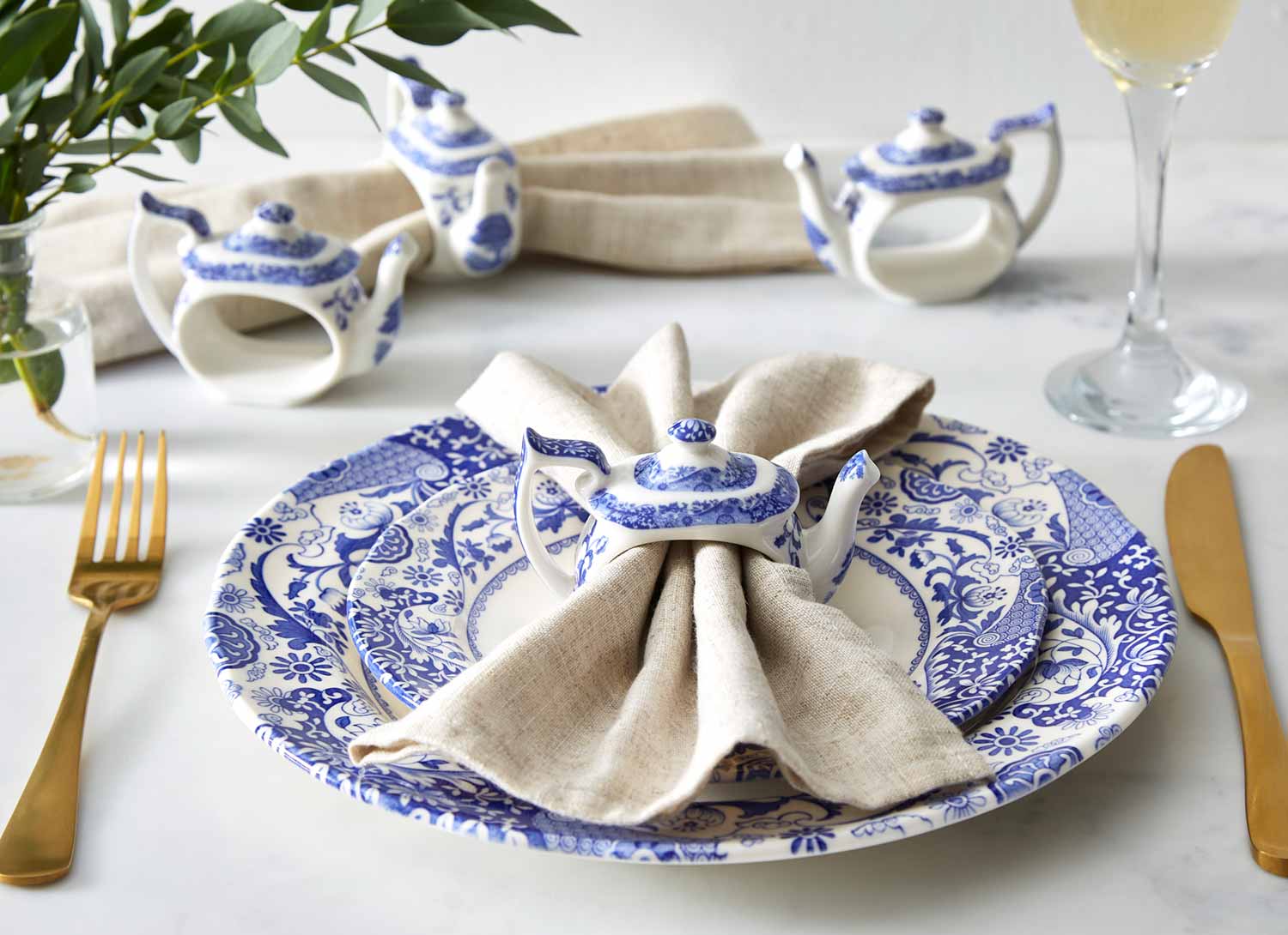 Blue Italian Teapot-Shaped Napkin Rings – Set of 4 Porcelain dinnerware CasaFenix