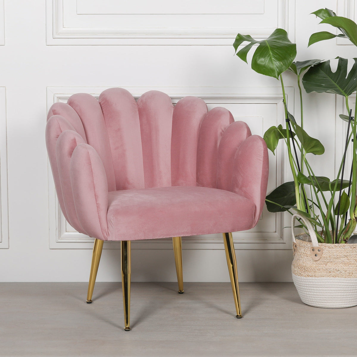 Pink Velvet Deco Dining & Bedroom Chair with Gold Legs Chair CasaFenix