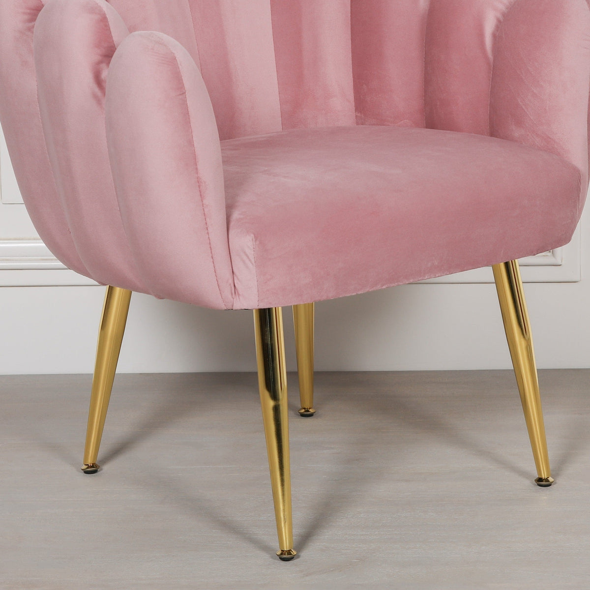 Pink Velvet Deco Dining & Bedroom Chair with Gold Legs Chair CasaFenix