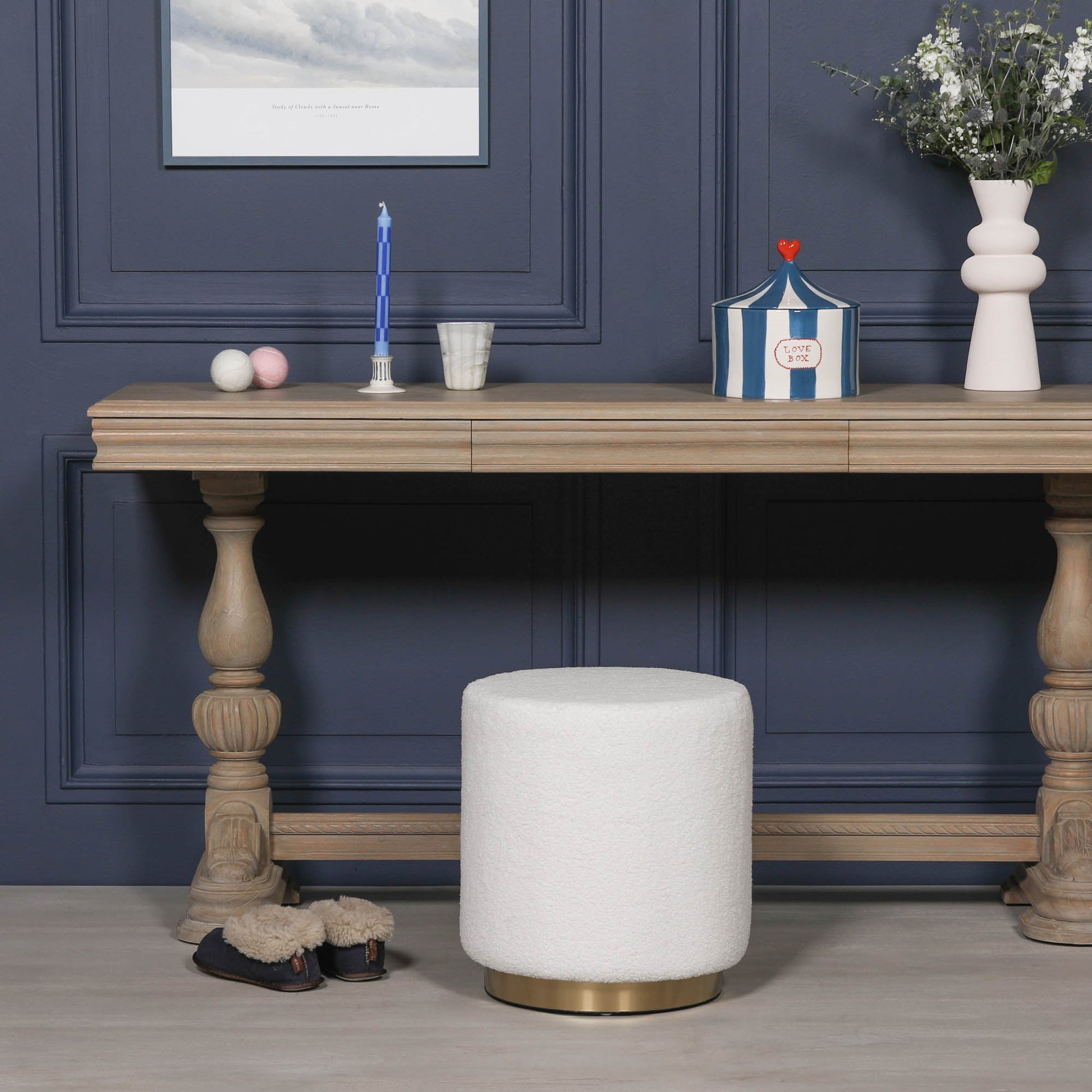 White Boucle Round Stool with Gold Base stool CasaFenix