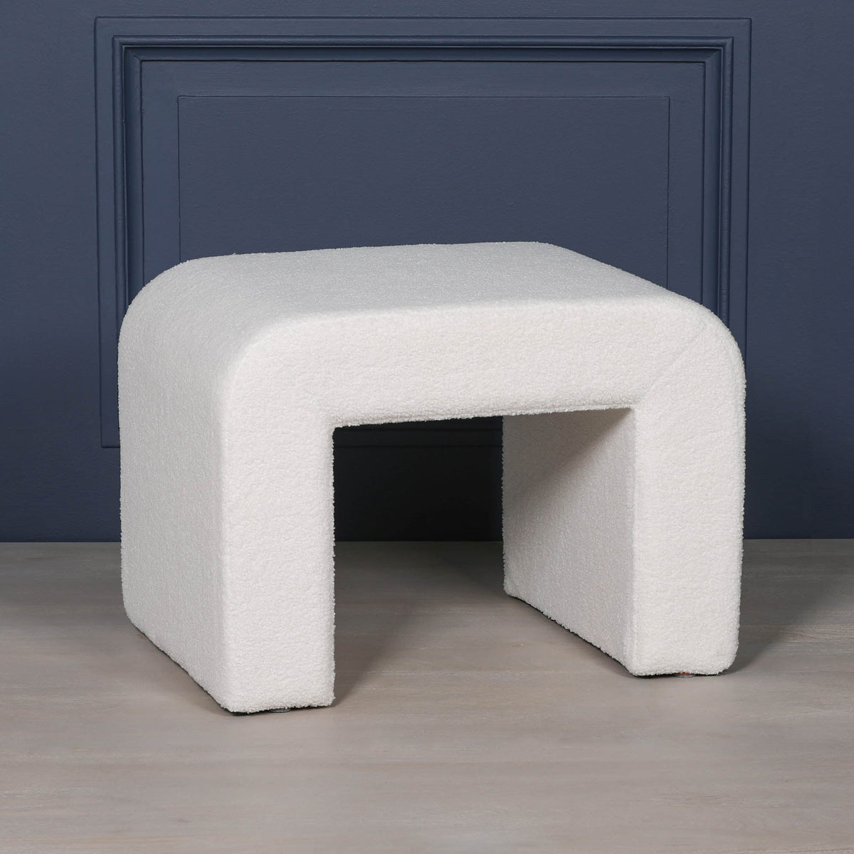 Boucle Arch Stool stool CasaFenix