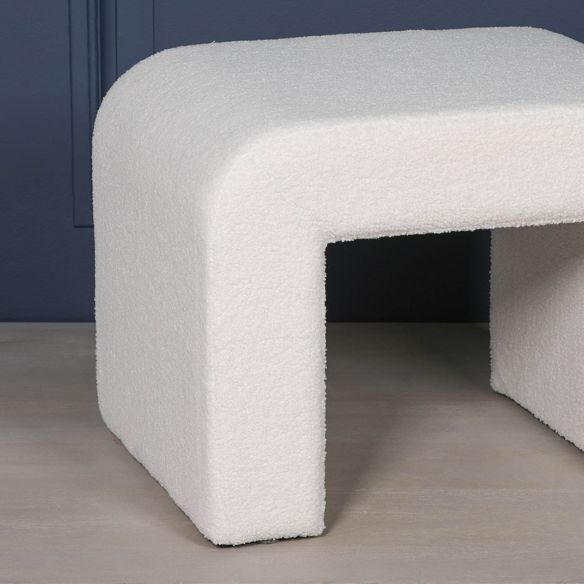 Boucle Arch Stool stool CasaFenix