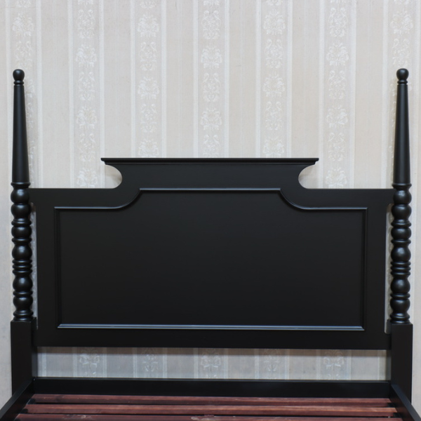 French Carved Traditional Mahogany Bed. Spire Columns. Chose of colour Beds & Bed Frames CasaFenix