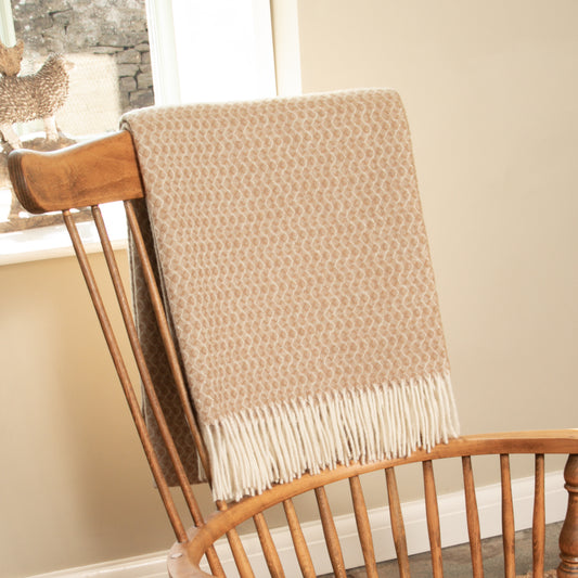 Hoop Pattern Beige Wool Blanket 200 x 140cm - CasaFenix