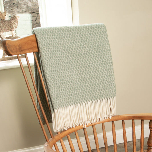 Hoop Pattern Green Wool Blanket 200 x 140cm - CasaFenix