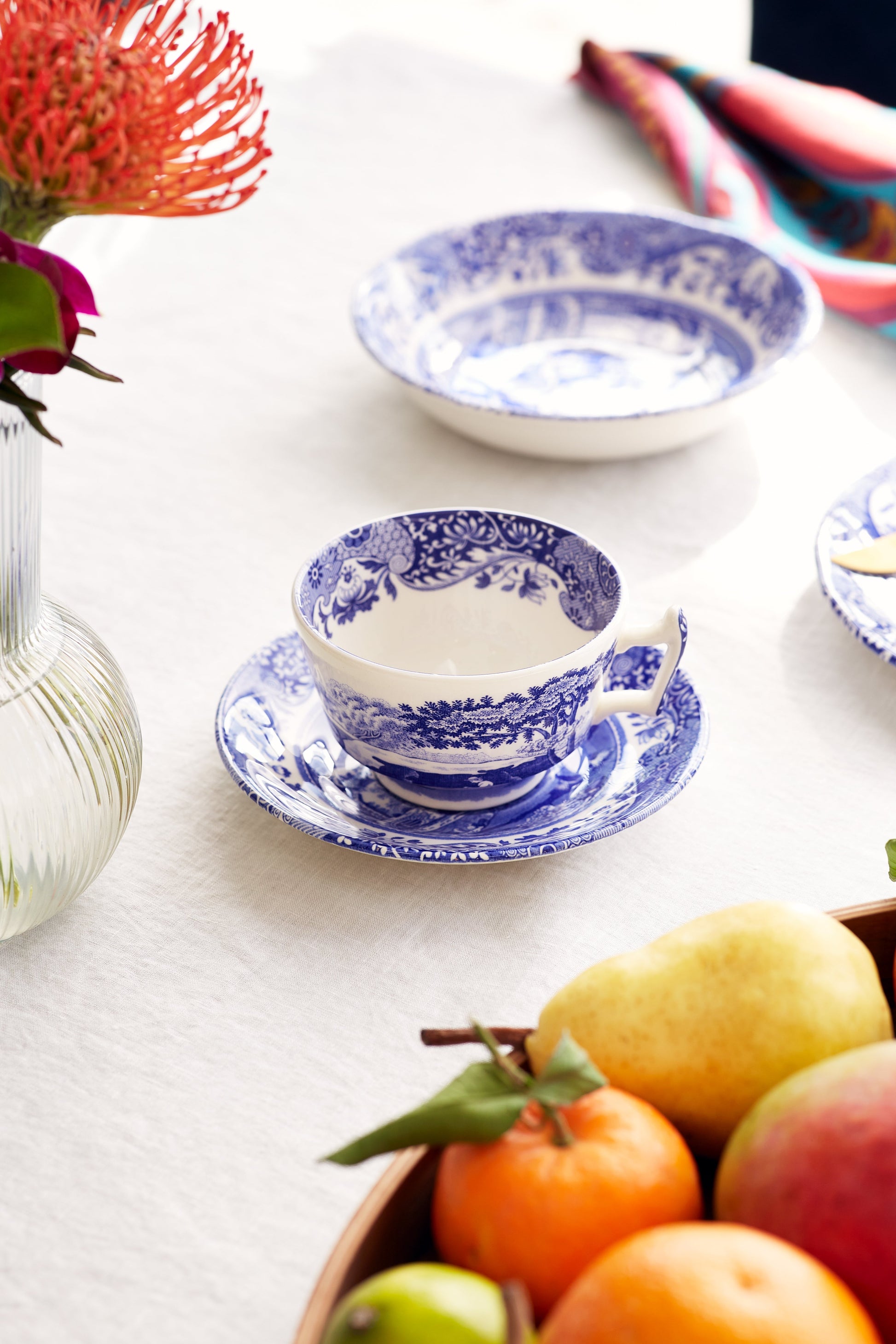 Blue Italian Cups & Saucers Set – Classic Blue & White Porcelain dinnerware CasaFenix