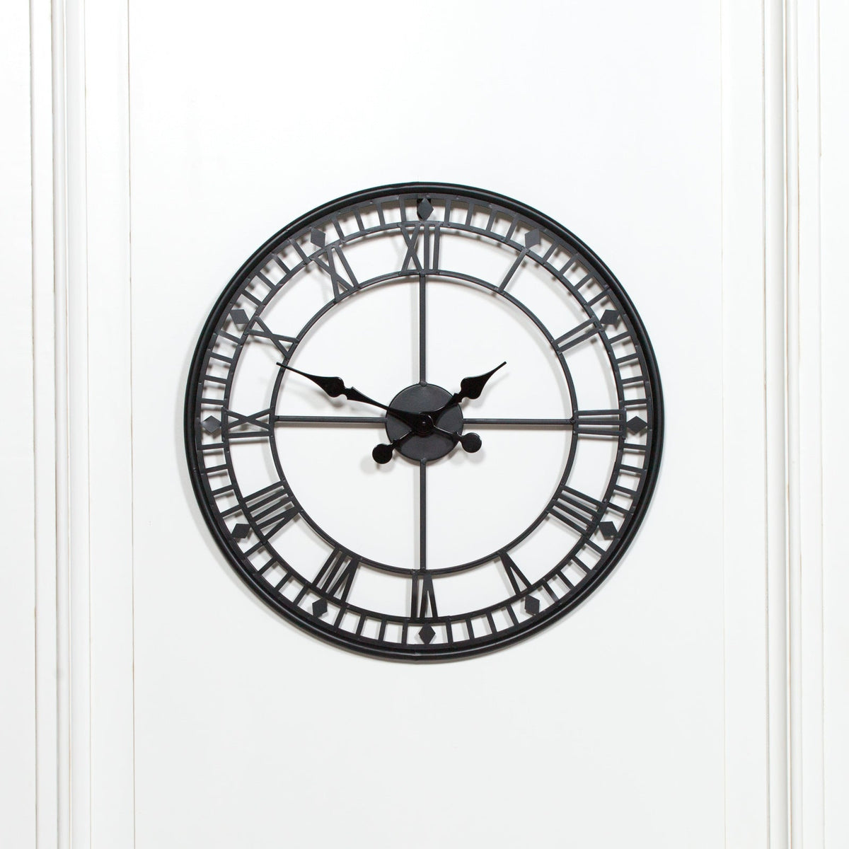 Black Metal Wall Clock with Roman Numerals — 55cm clock CasaFenix