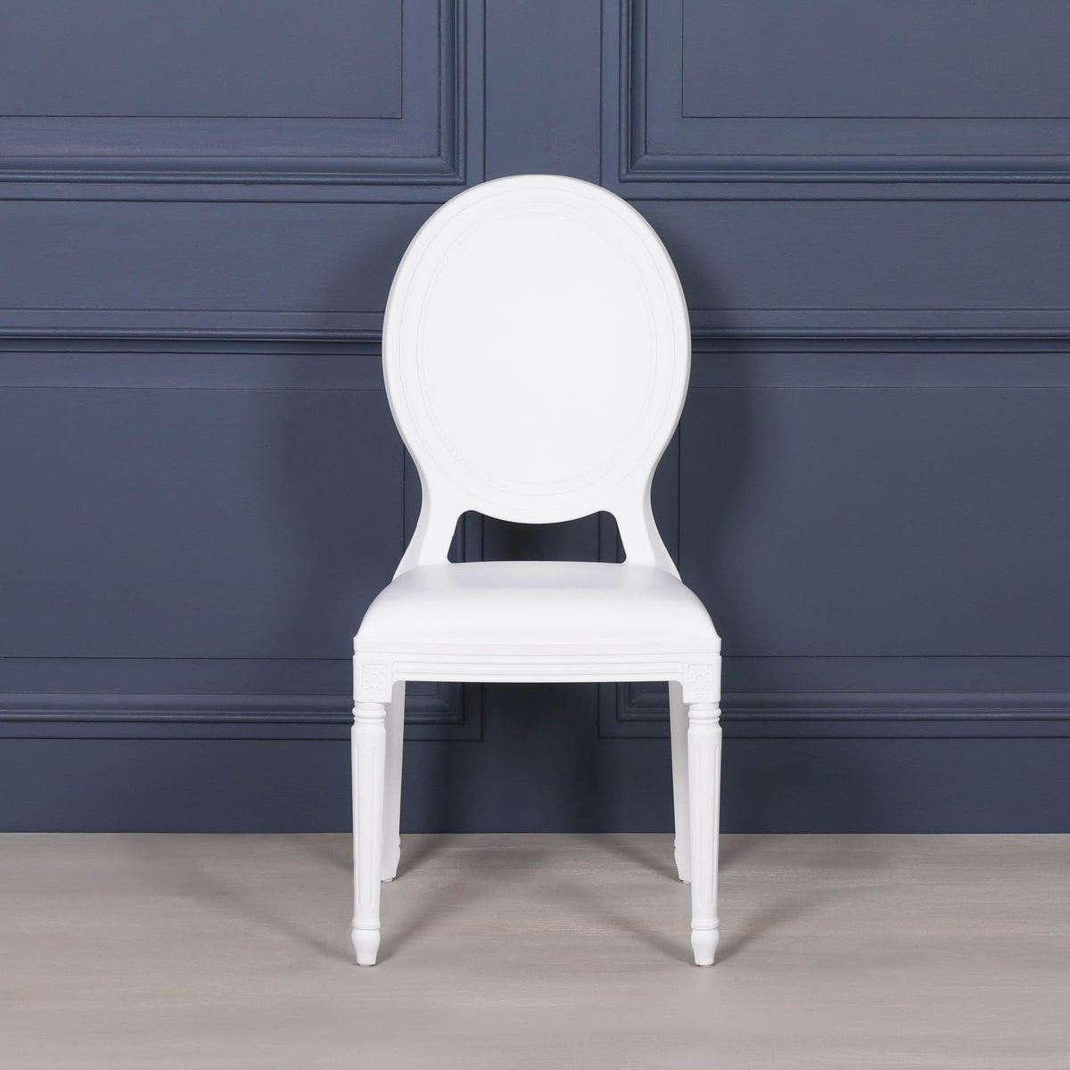 White Louis Chair Chair CasaFenix