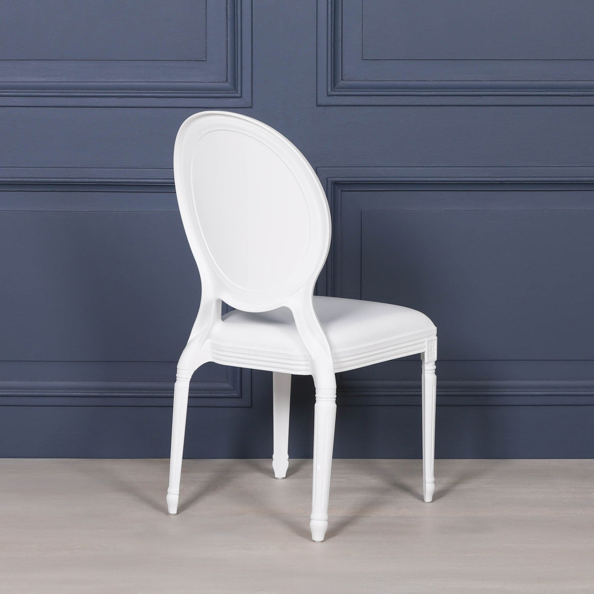 White Louis Chair Chair CasaFenix
