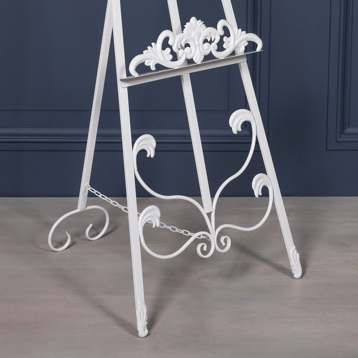 White French-Style Metal Easel with Adjustable Shelf — 165cm Easel CasaFenix