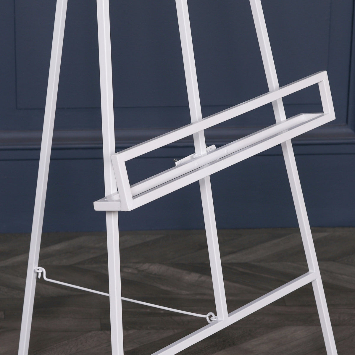 White Metal Adjustable Art Easel Easel CasaFenix