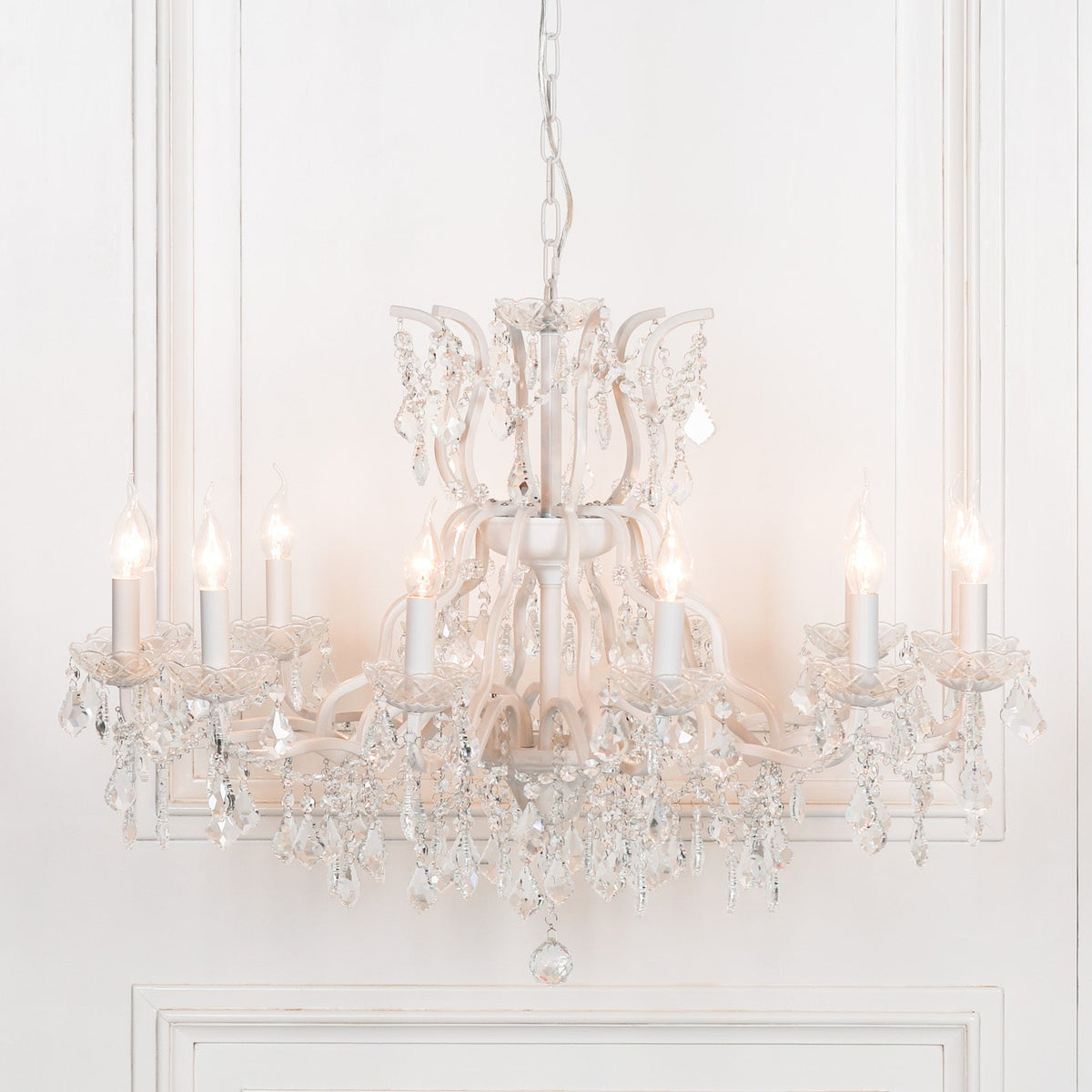 White 12 Branch Shallow Cut Glass Chandelier Chandelier CasaFenix