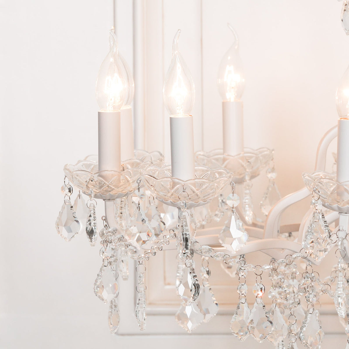 White 12 Branch Shallow Cut Glass Chandelier Chandelier CasaFenix