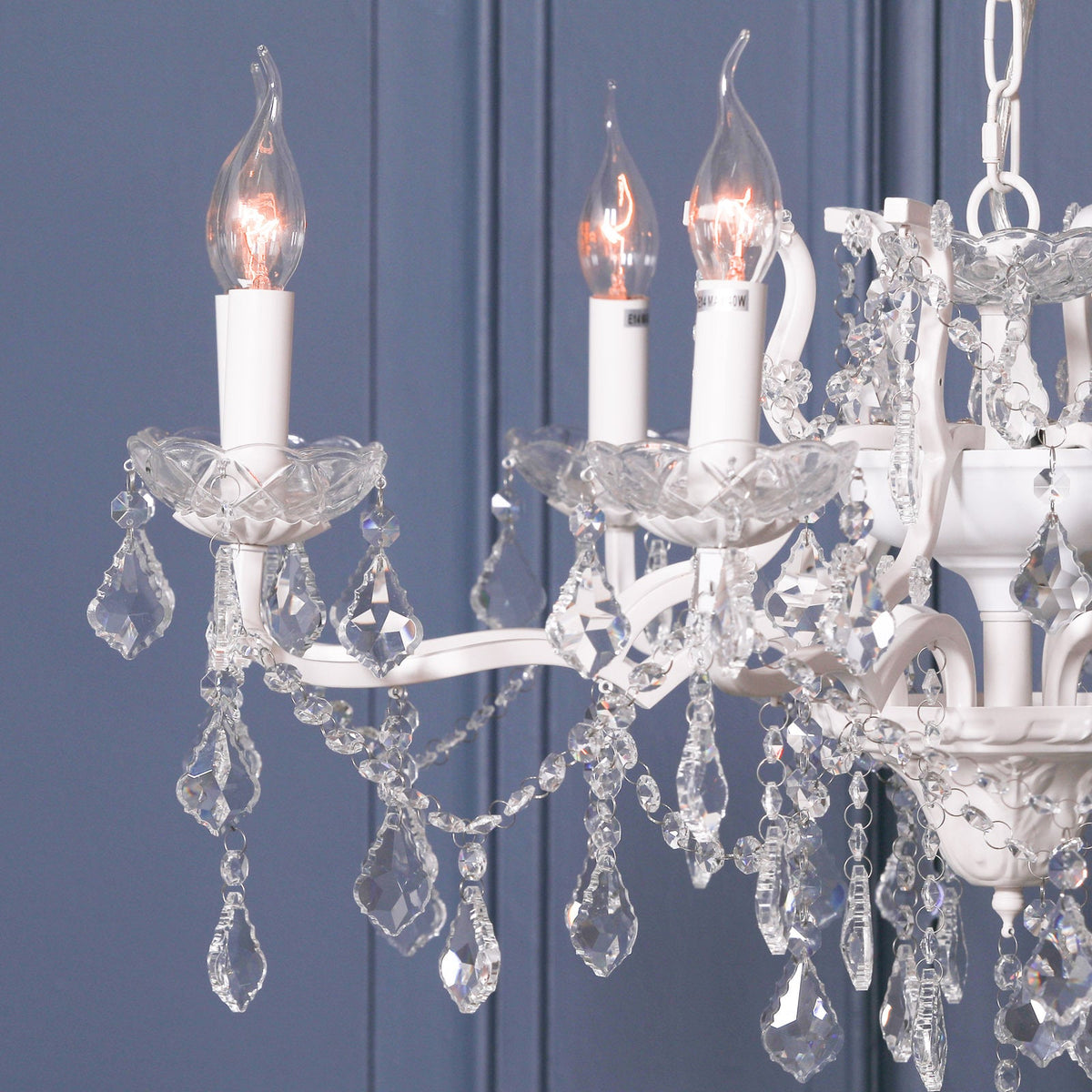 White 8-Branch Cut Glass Chandelier — 76cm Wide Chandelier CasaFenix