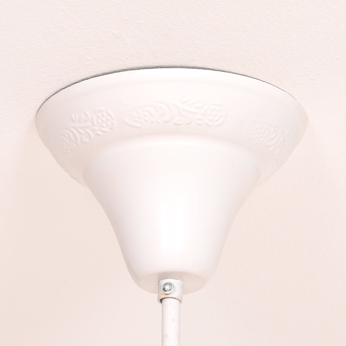 White 8-Branch Cut Glass Chandelier — 76cm Wide Chandelier CasaFenix