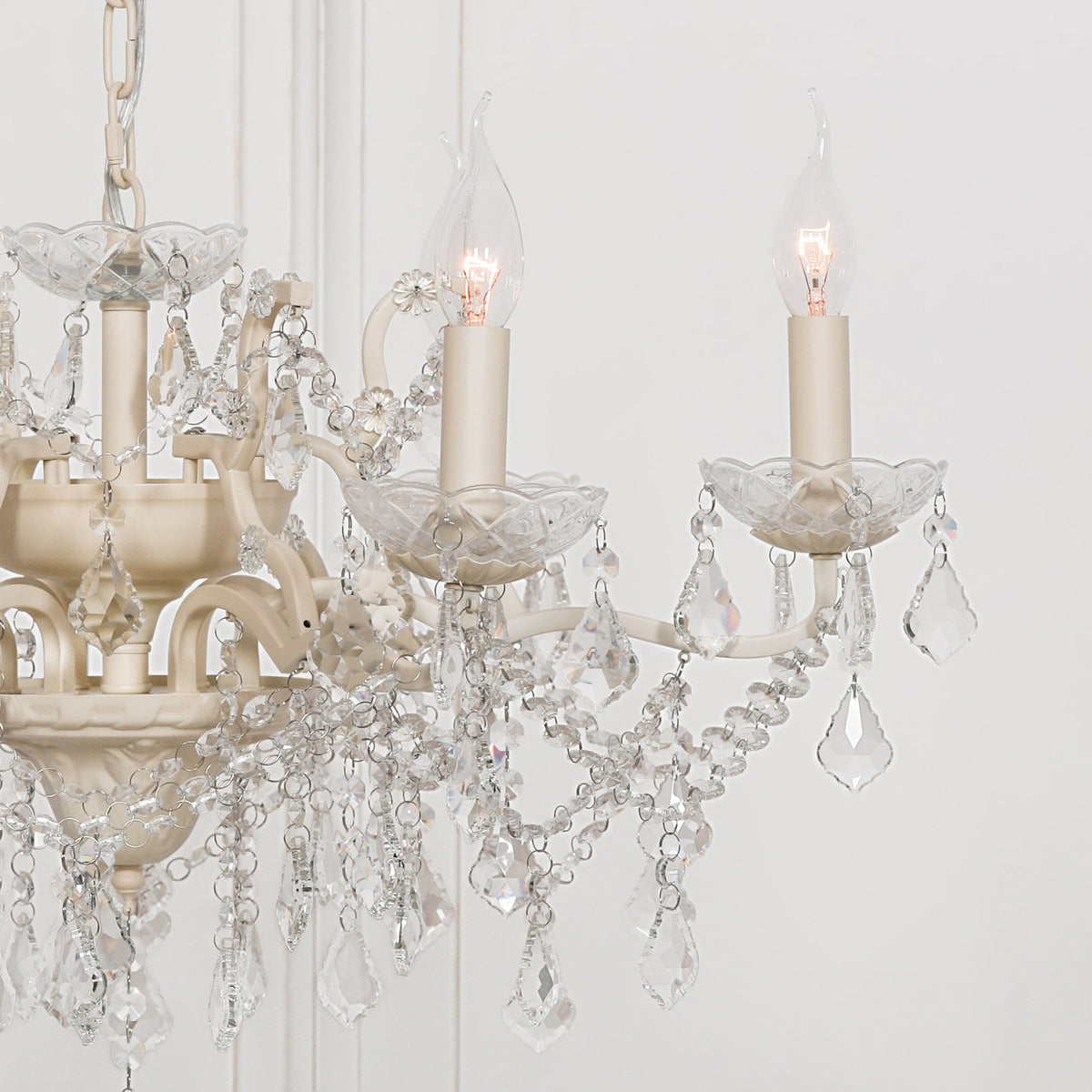 Cream 6 Branch Shallow Cut Glass Chandelier Chandelier CasaFenix