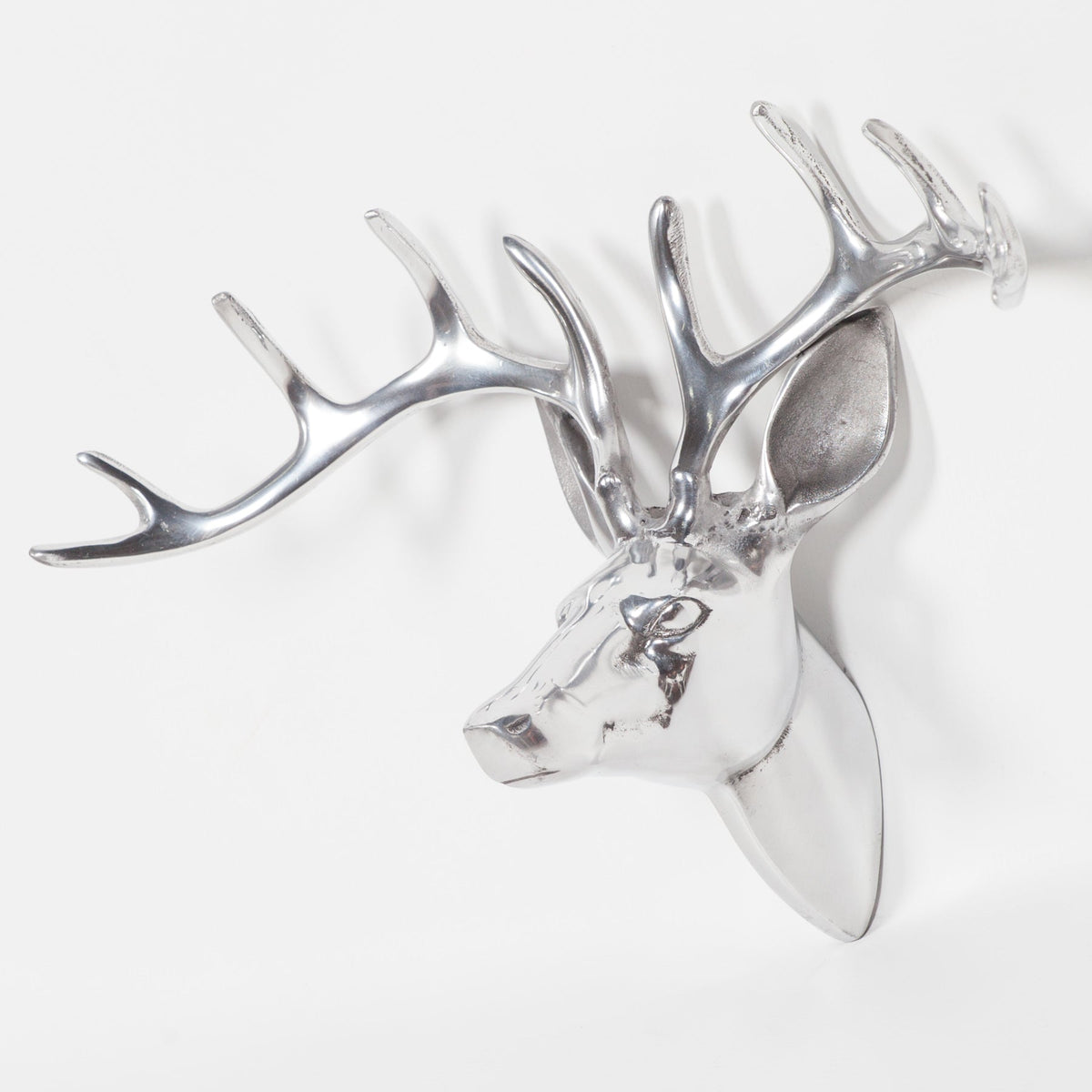 Silver Chrome Aluminium Stag Head Wall Decoration Wall art CasaFenix