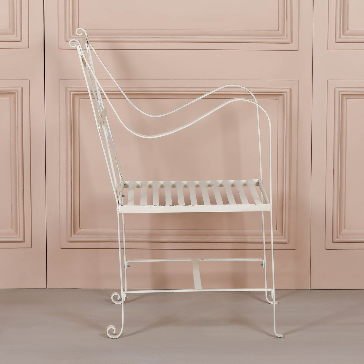 Distressed Cream Iron Garden Dining Chair with Arms Dining chair CasaFenix