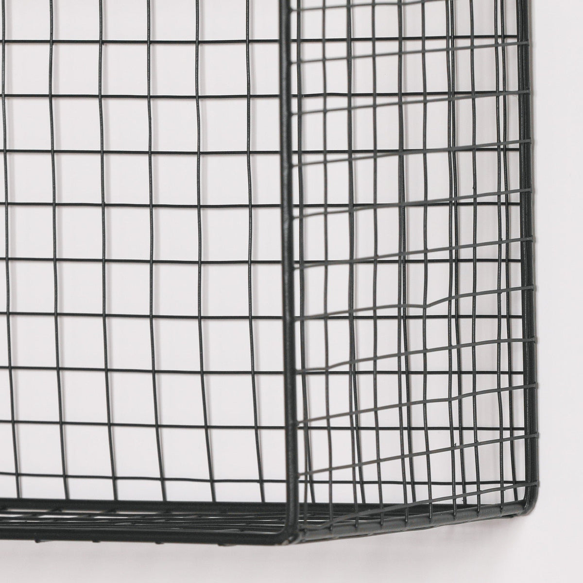 Black Wire 5 Compartment Wall Shelf Wall shelf CasaFenix
