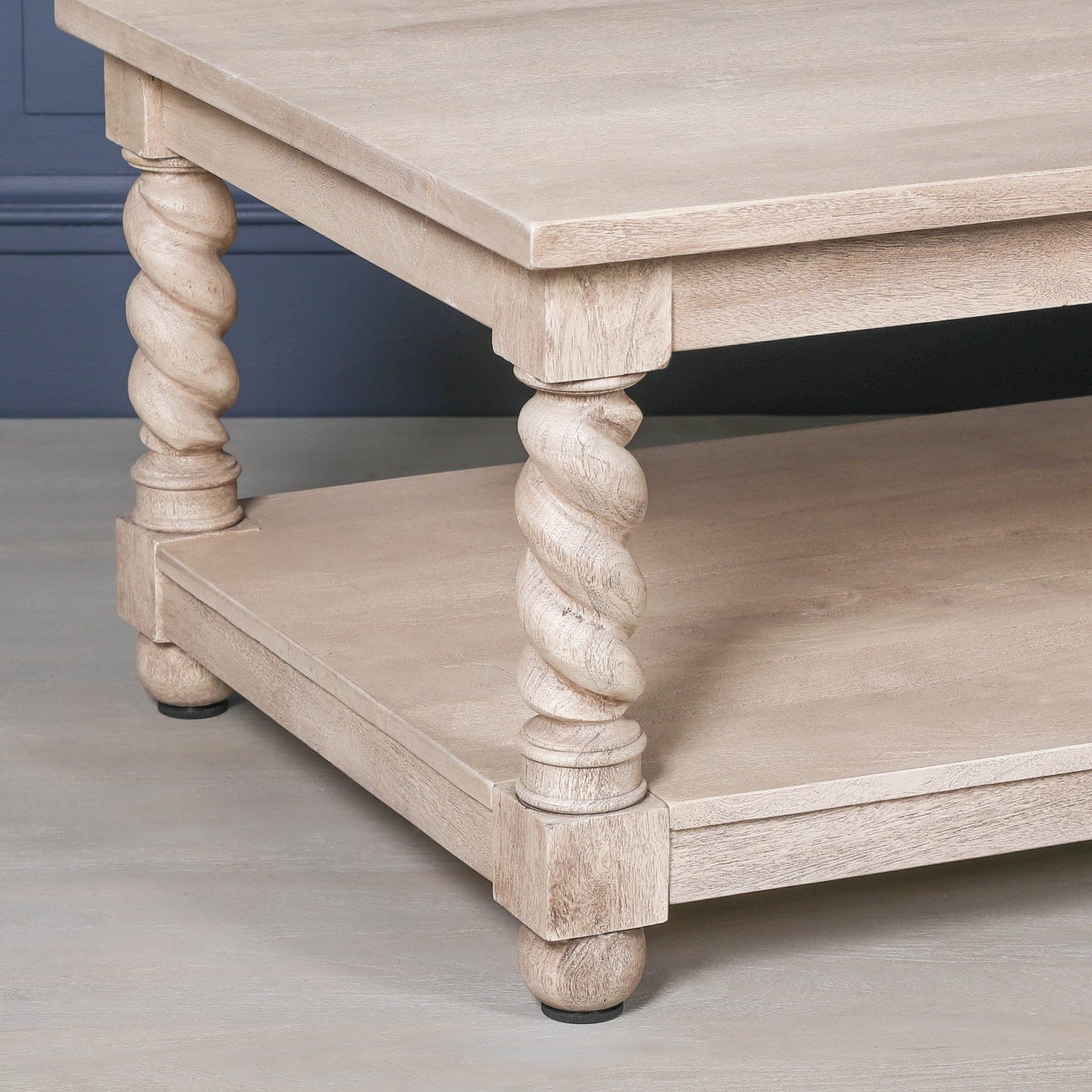 Handcrafted Acacia Wood Coffee Table with Twist-Carved Column Legs Coffee table CasaFenix