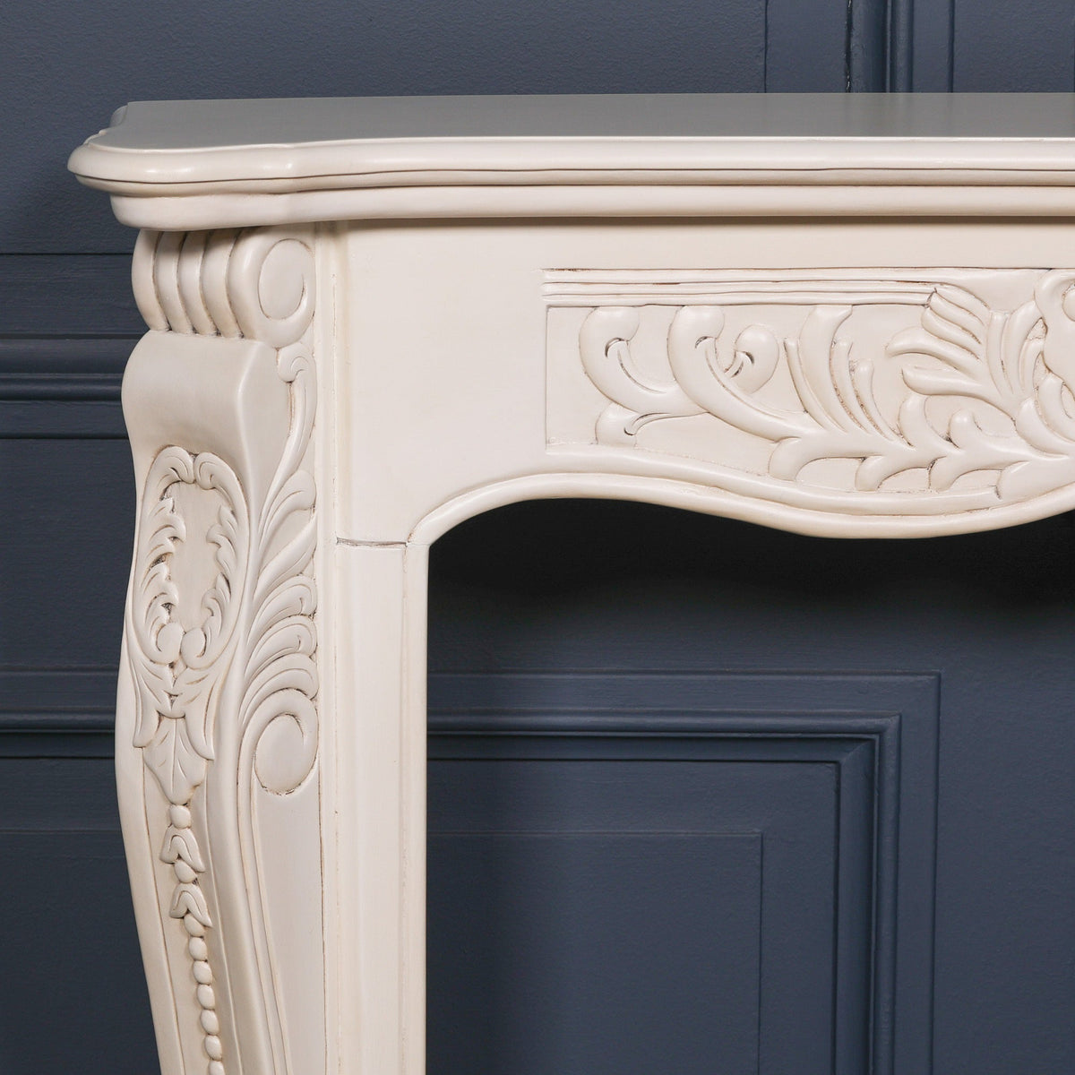 Aged Ivory Hand-Carved Mahogany Wood Fire Surround and Mantel Fire surround CasaFenix