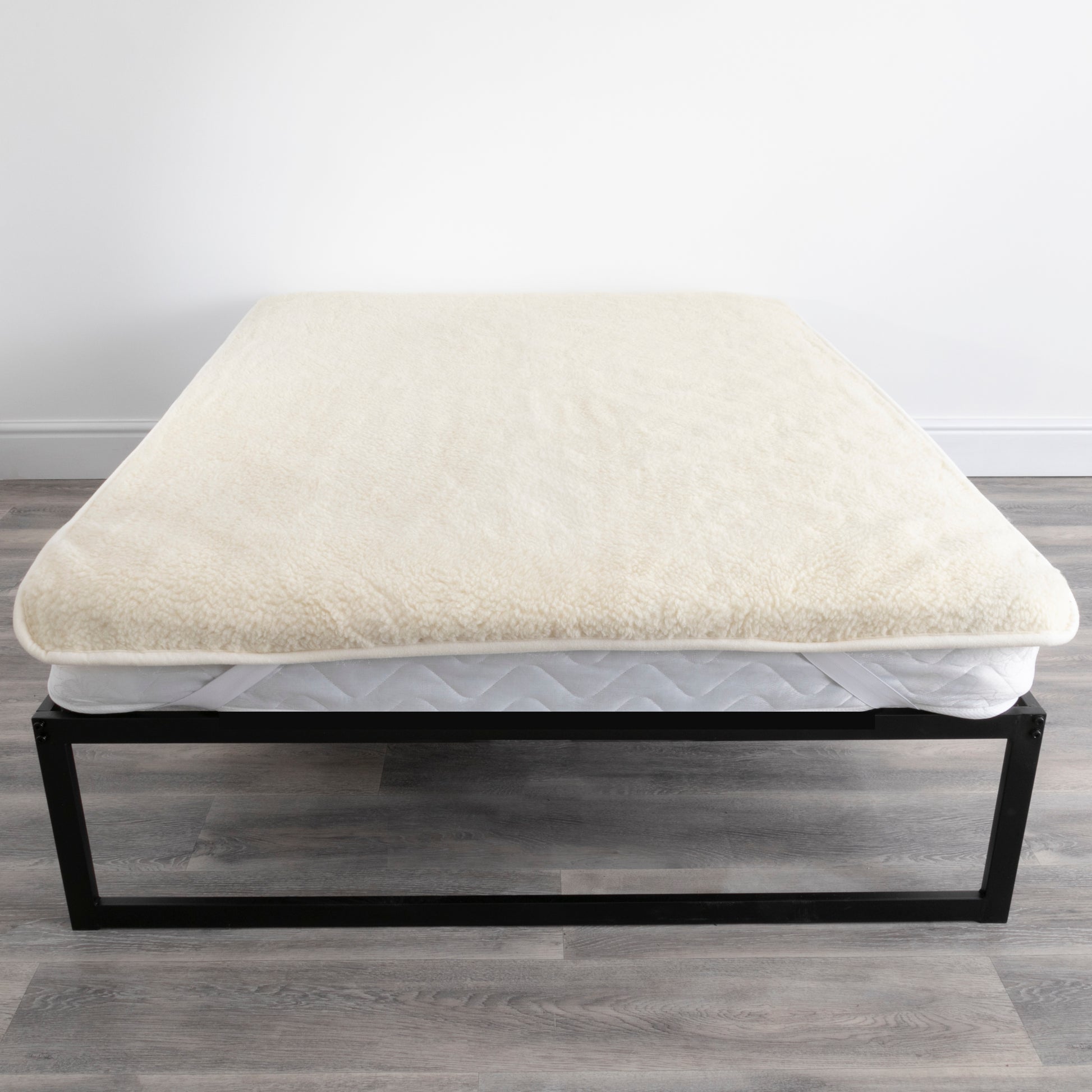 Wool Filled Super King Size Mattress Cover 180 x 200cm - CasaFenix