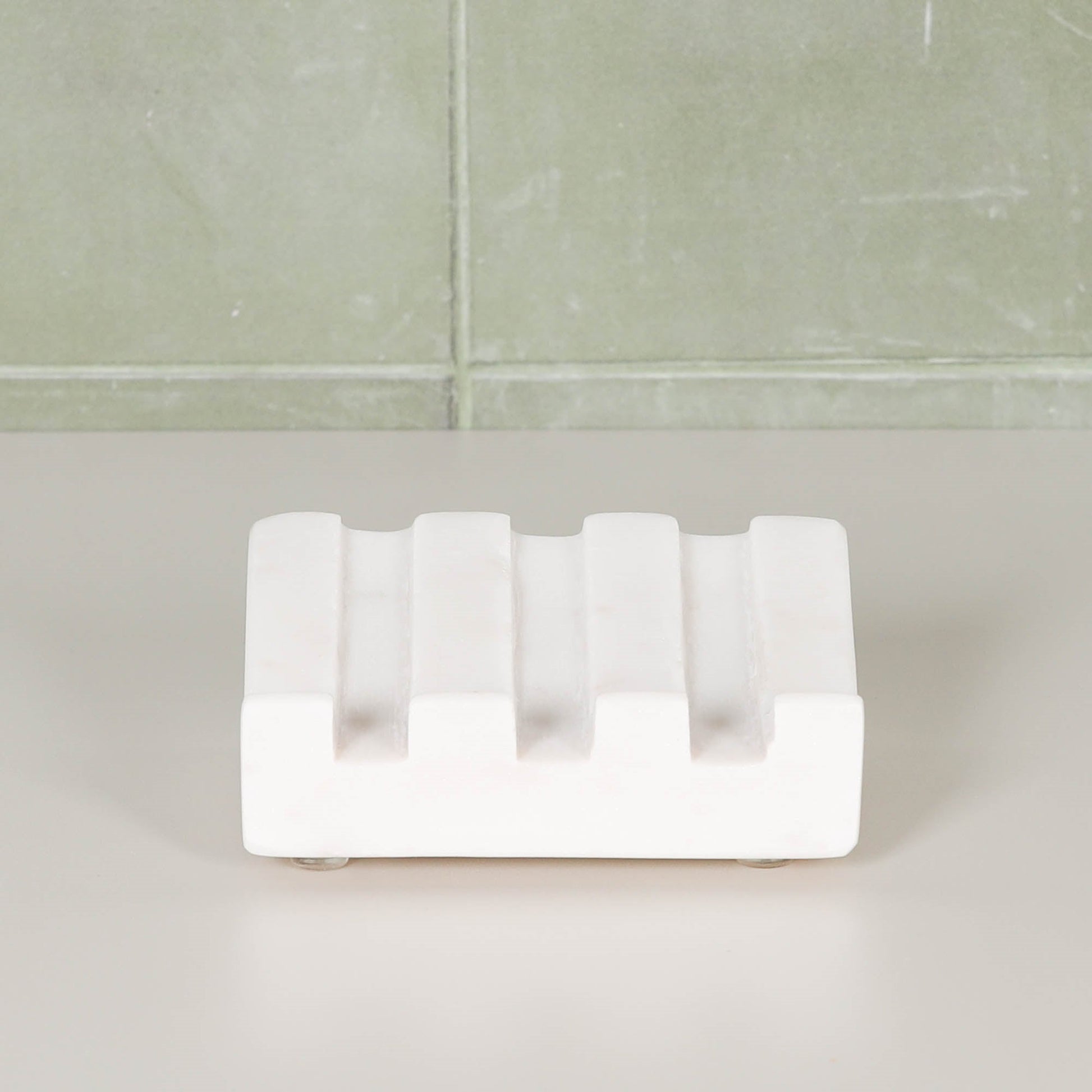 White Marble Grooved Soap Holder  CasaFenix