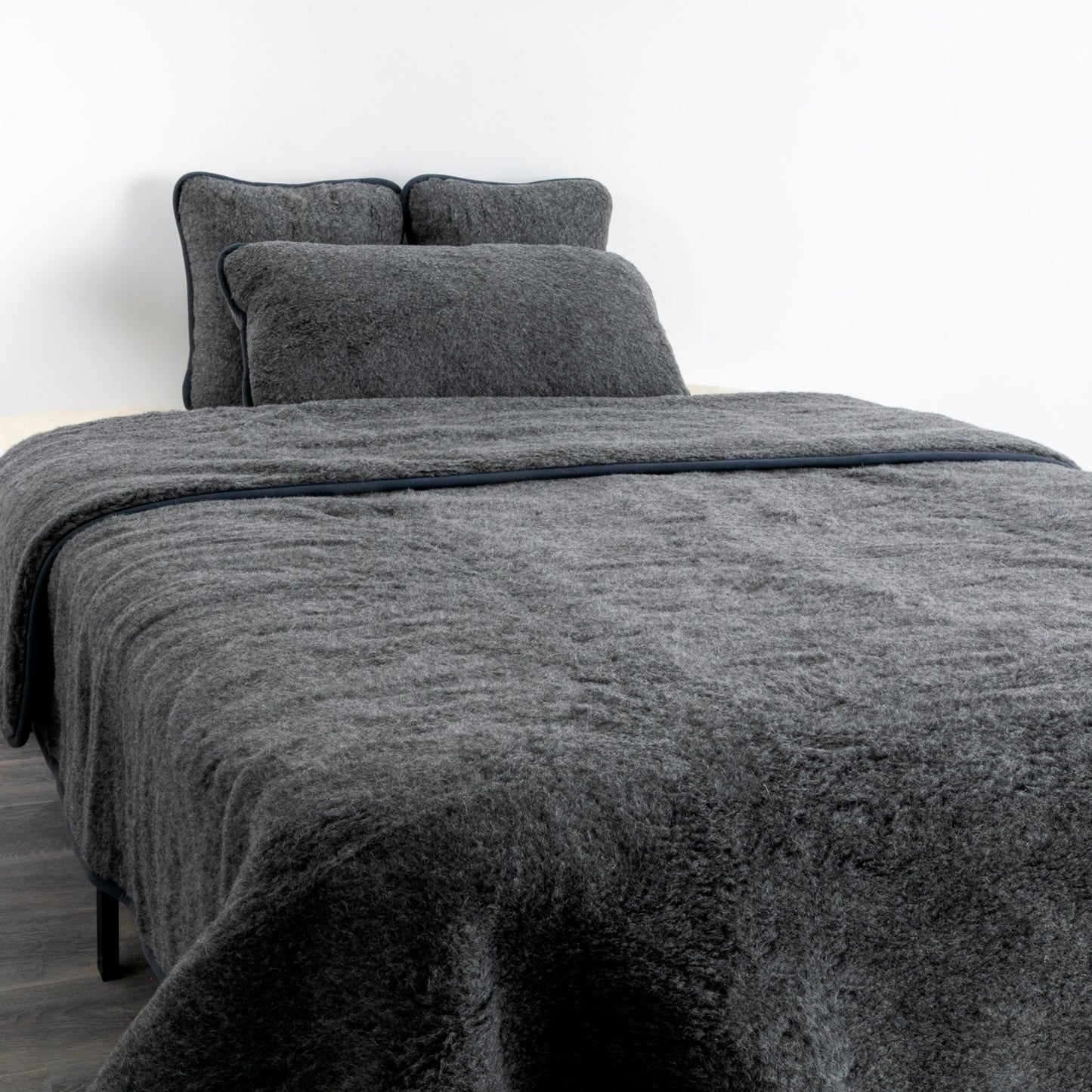 100% Merino Wool Quilt - Grey 200 x 140cm - CasaFenix