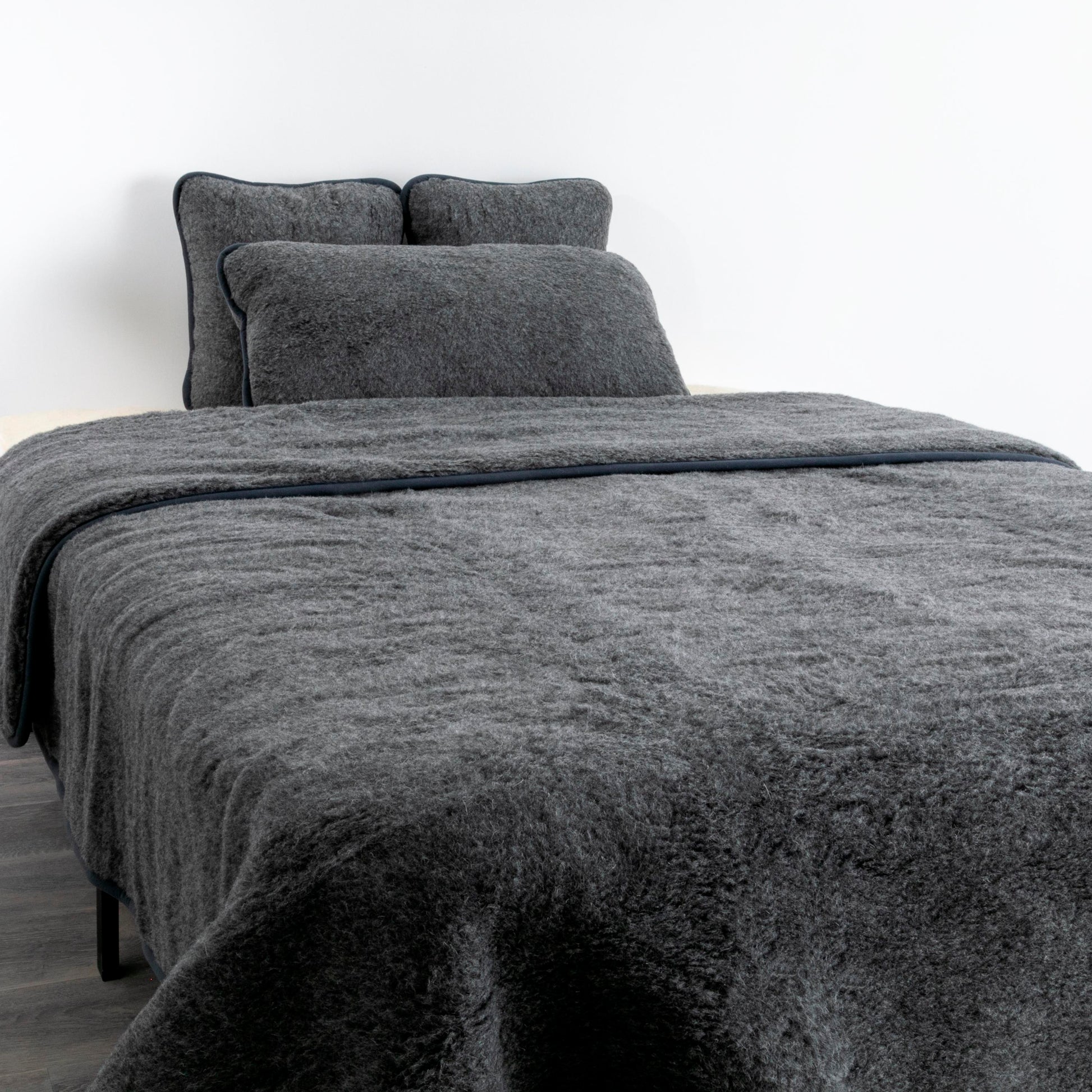 100% Merino Wool Quilt - Grey 200 x 140cm - CasaFenix