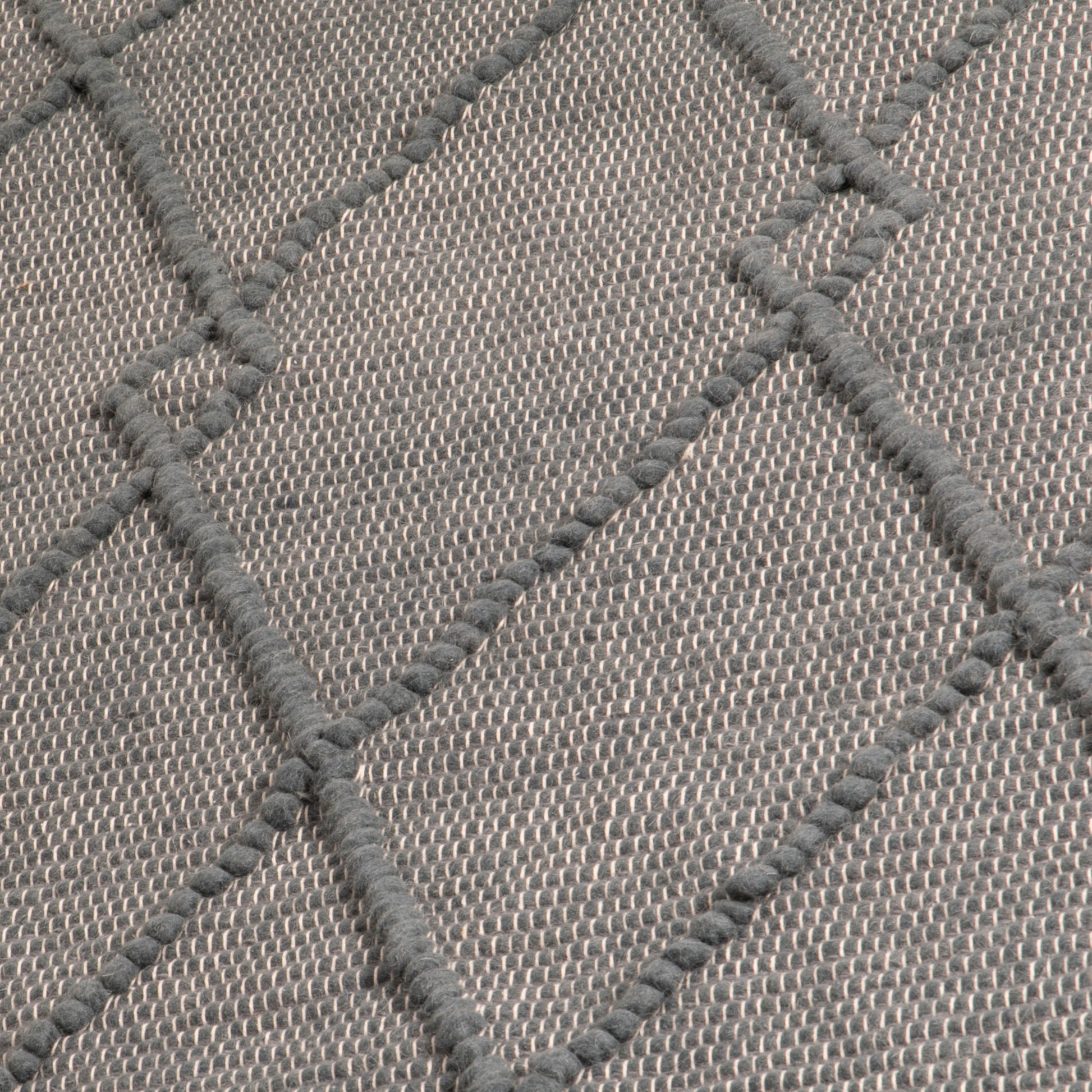 Grey Diamond Pattern Large Wool Rug 160 x 230cm Rugs CasaFenix