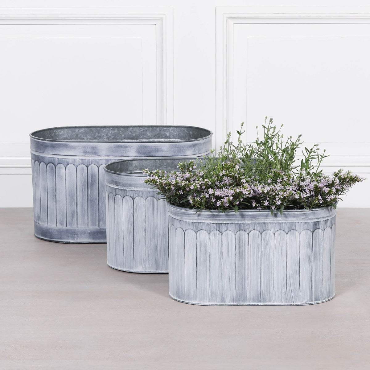 Galvanised Steel Arched Pattern Planter Small 47.5cm Planter CasaFenix