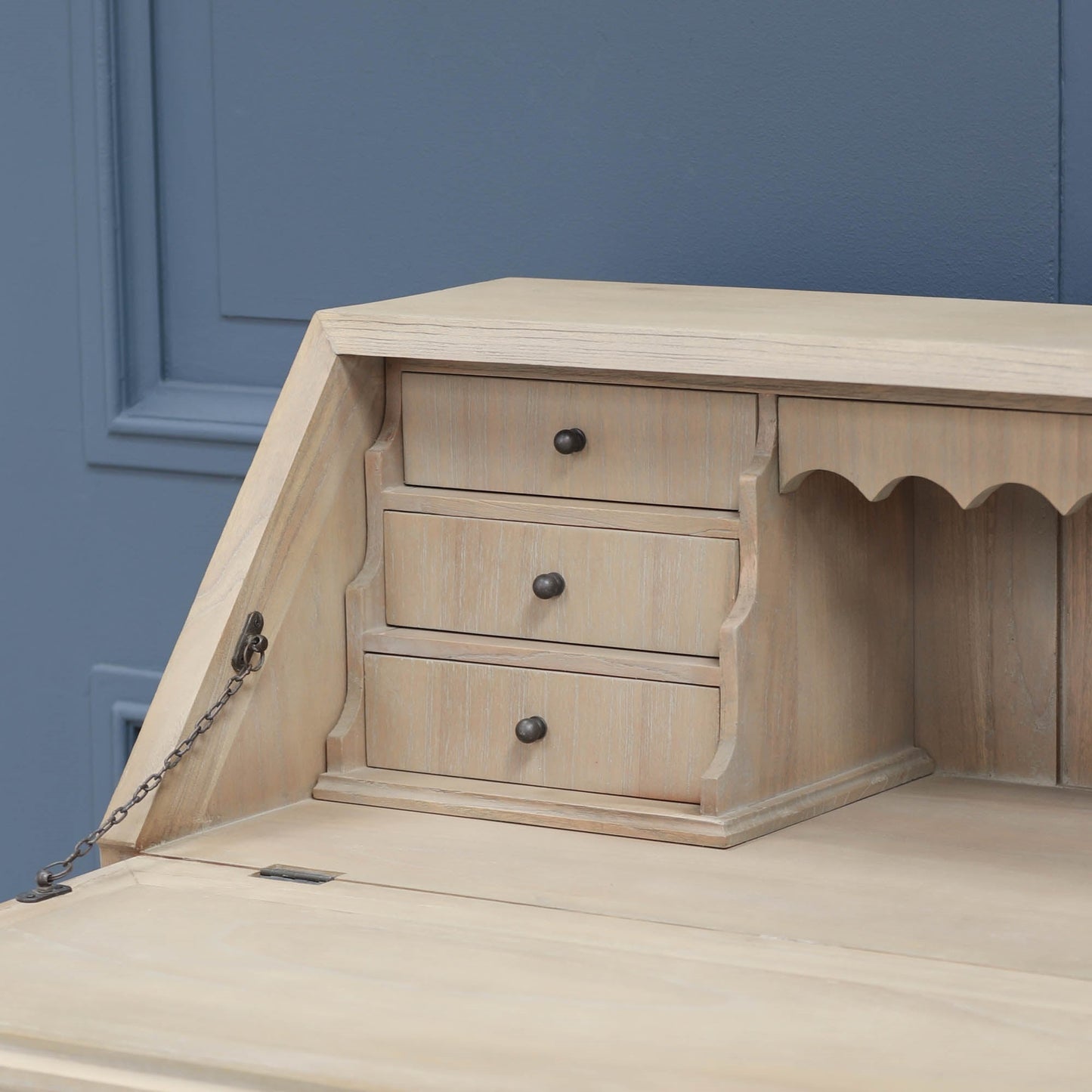 Rustic White Cedar Wood Rustic Wooden Bureau Desk Desk CasaFenix