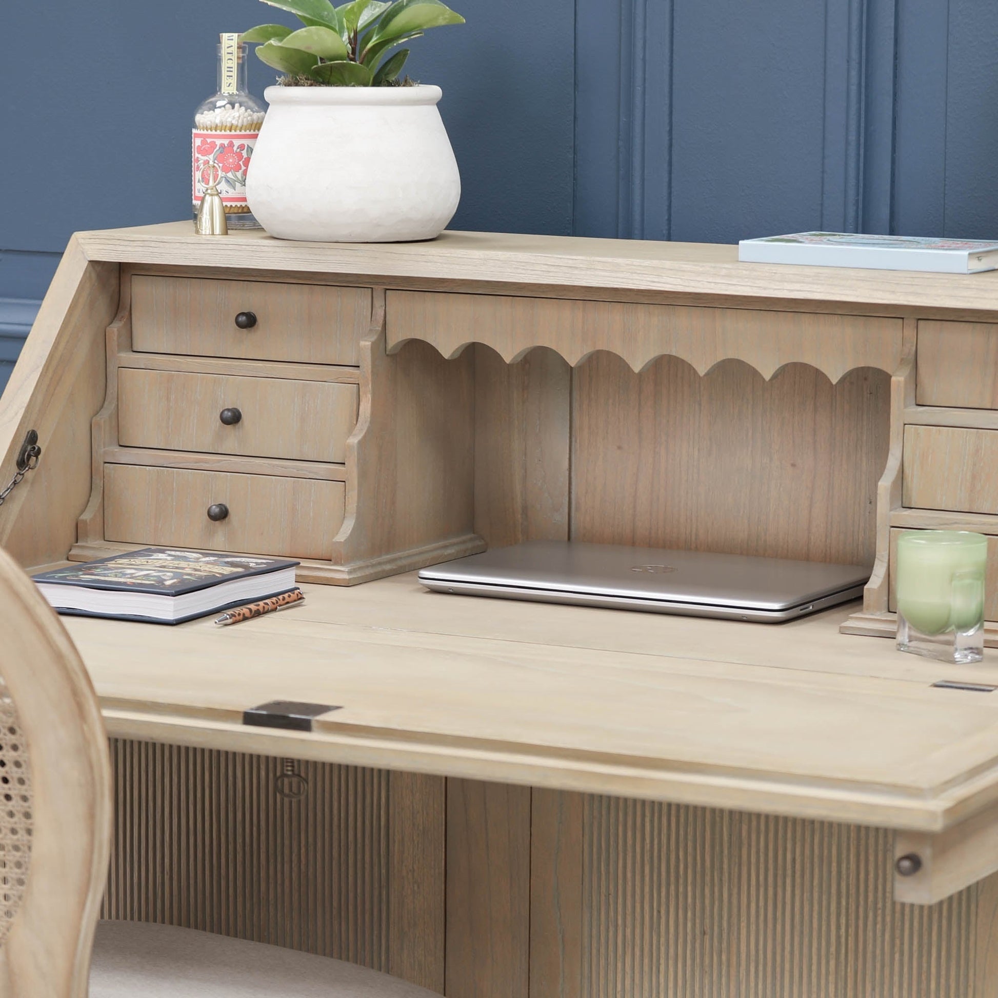 Rustic White Cedar Wood Rustic Wooden Bureau Desk Desk CasaFenix